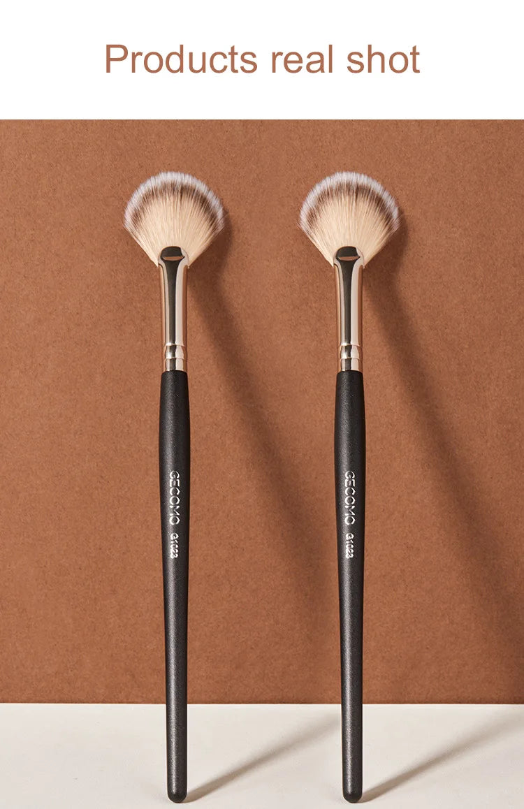 2-in-1 Highlighting Brush – Blusher & Powder