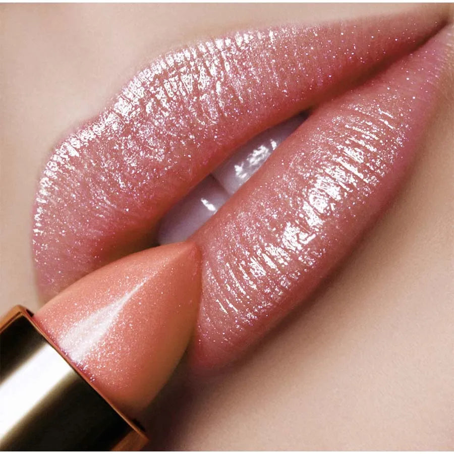 Shiny, Sparkly, Stunning – Your Go-To Party Lip