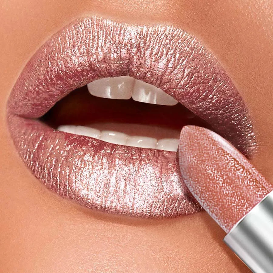 Shiny, Sparkly, Stunning – Your Go-To Party Lip