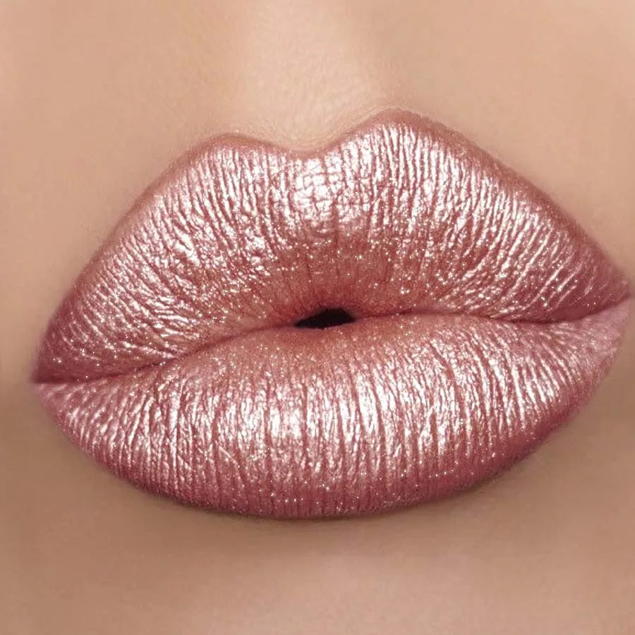 Shiny, Sparkly, Stunning – Your Go-To Party Lip