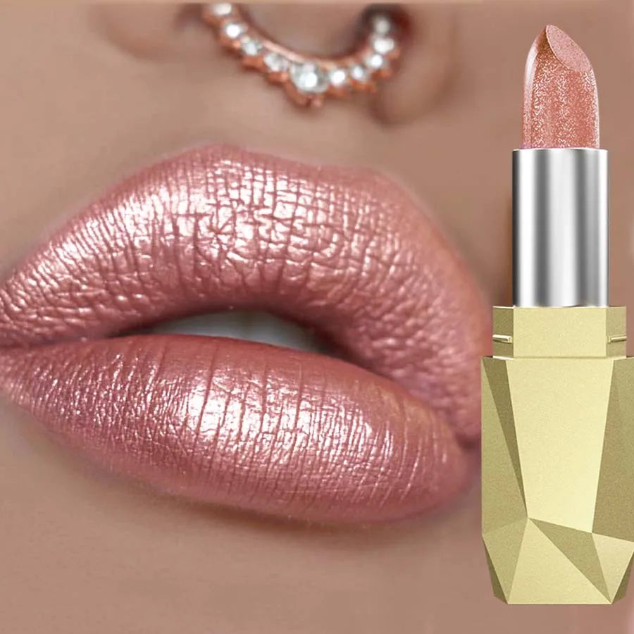 Shiny, Sparkly, Stunning – Your Go-To Party Lip