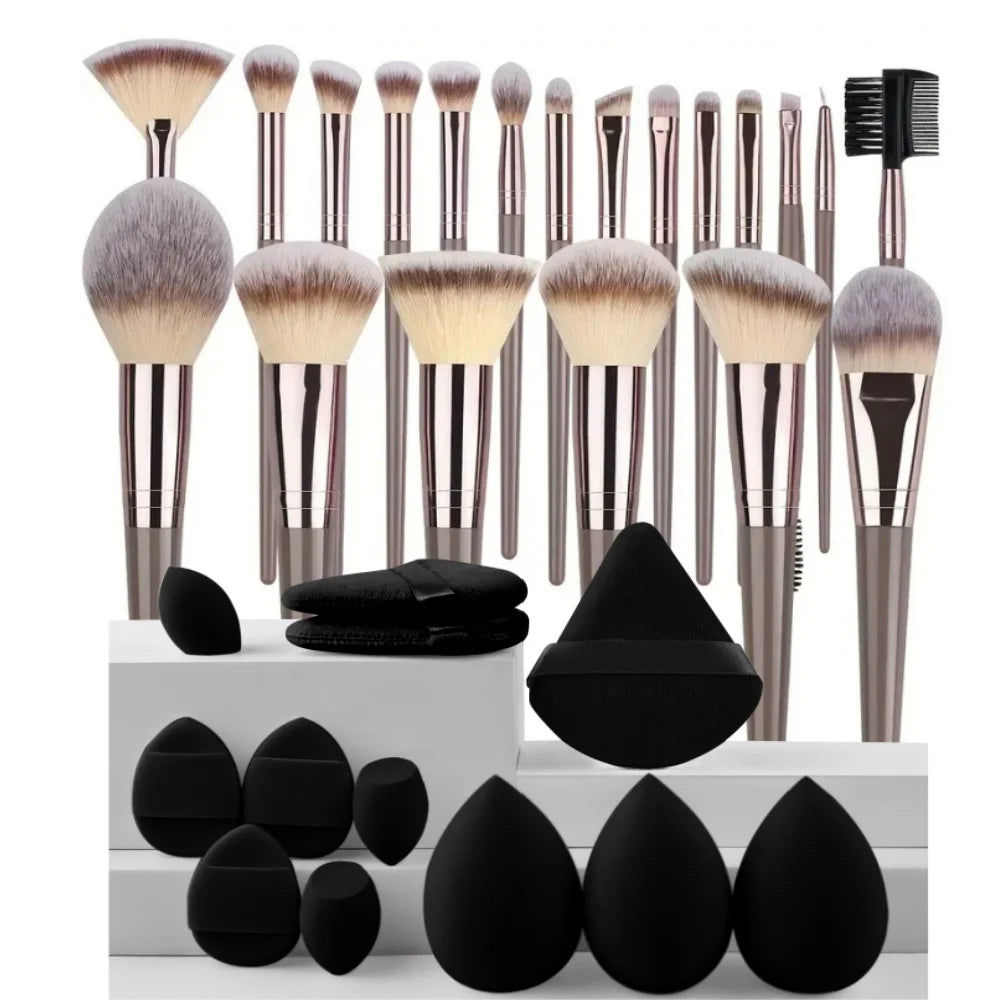 Perfectly Packed – Pro Brushes for All Looks