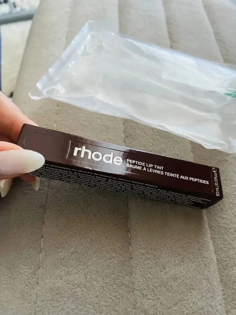 Lip Balm Phone Case – Moisturizing Gloss