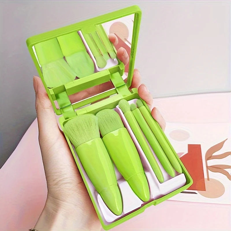 Beauty in Your Bag – Mirror Brush Kit