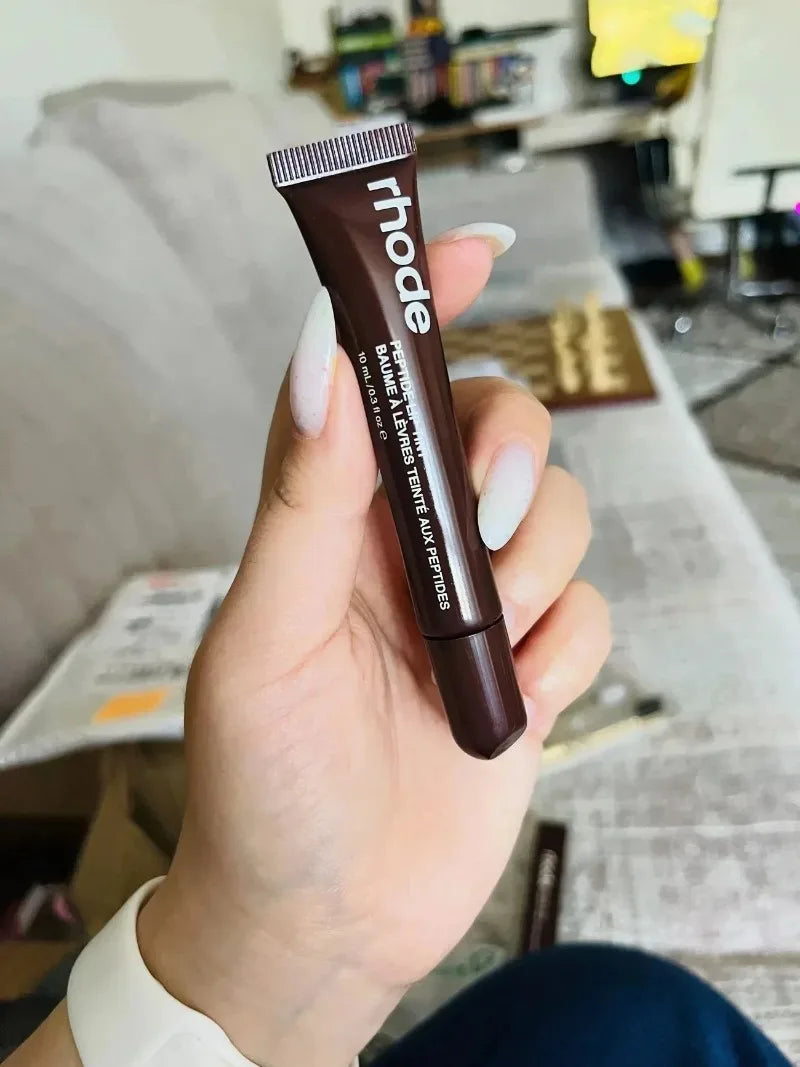 Lip Balm Phone Case – Moisturizing Gloss
