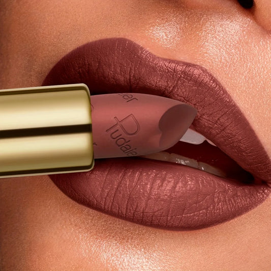 Stay Bold – Waterproof Luxury Lipstick