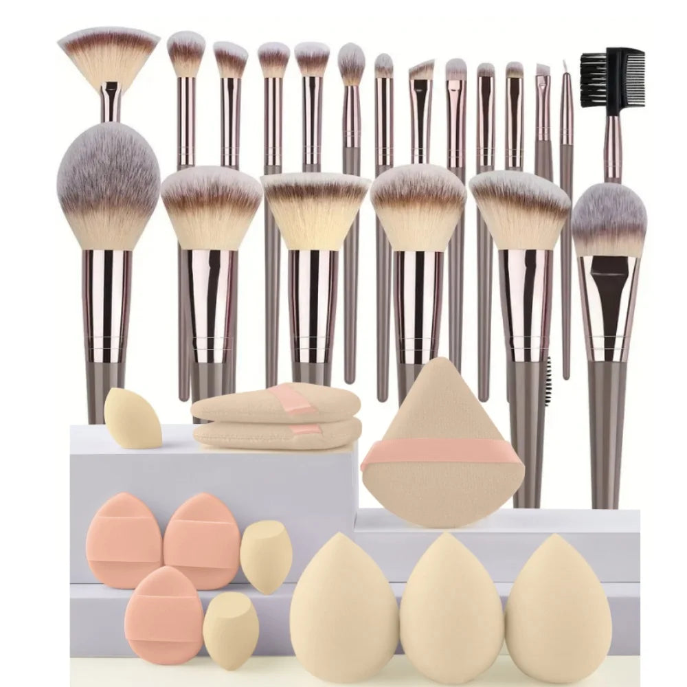 Perfectly Packed – Pro Brushes for All Looks